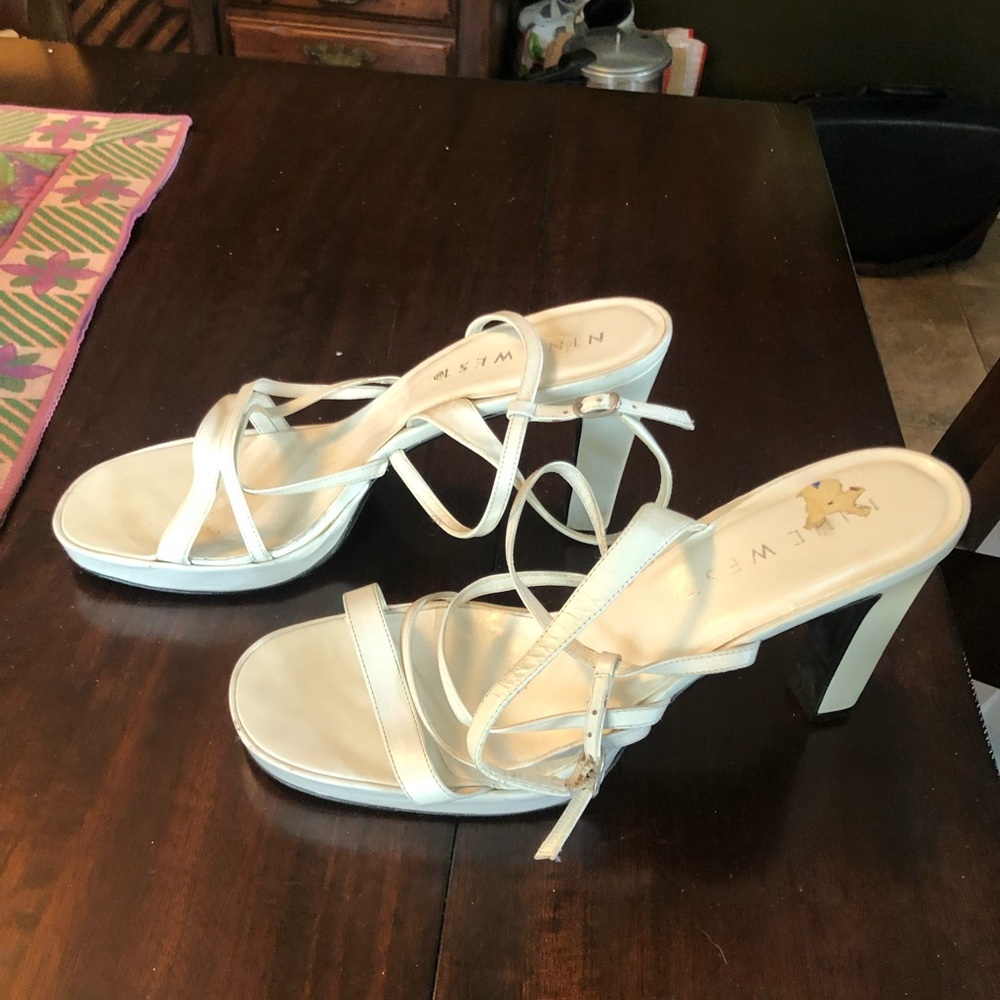 Nine West strap heals